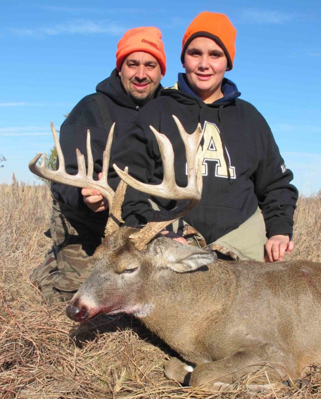 Kansas Whitetail Hunt Archives | True Life Taxidermy